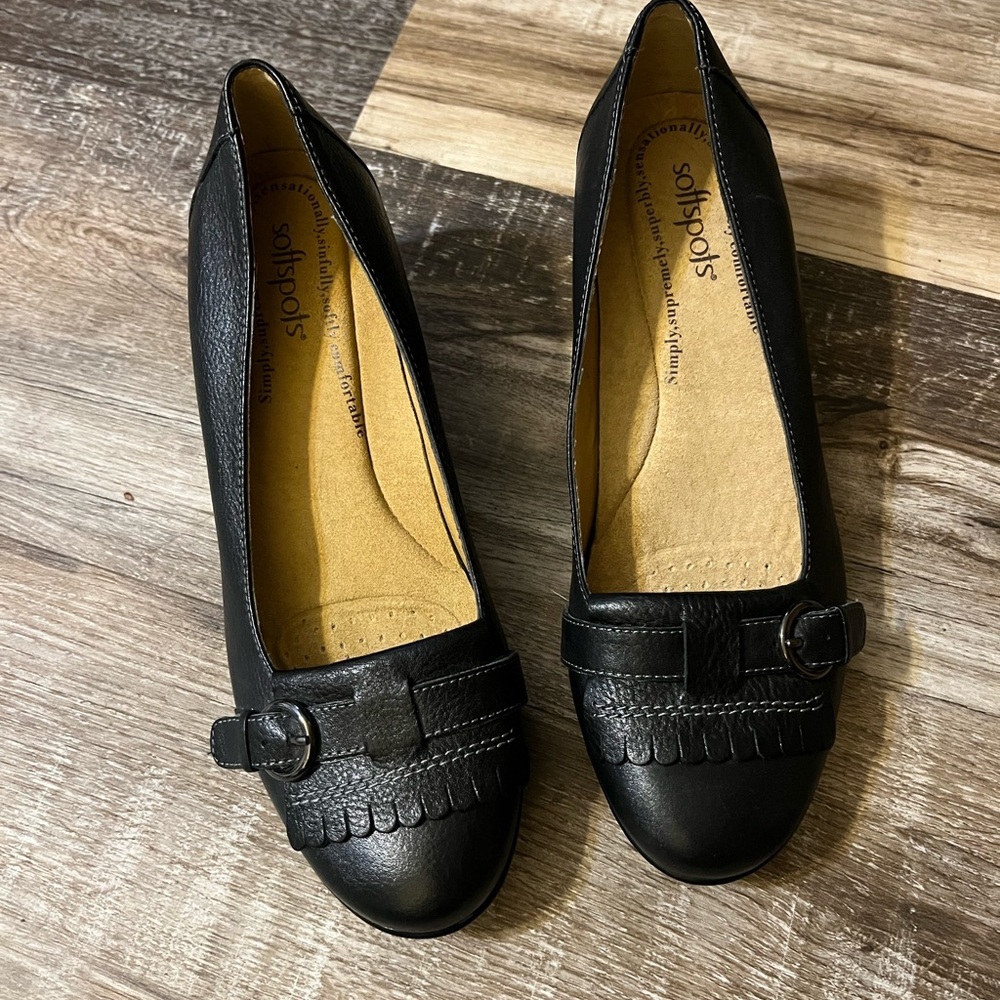 Softspots Women's Black Leather Heels with Buckle